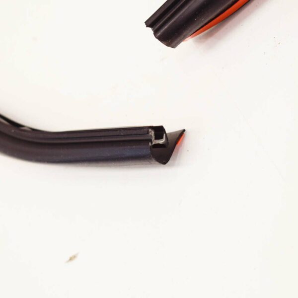BMW 3 E92 Front Windshield Rubber Seal 51317119711 7119711 ORIGINAL + - Image 4
