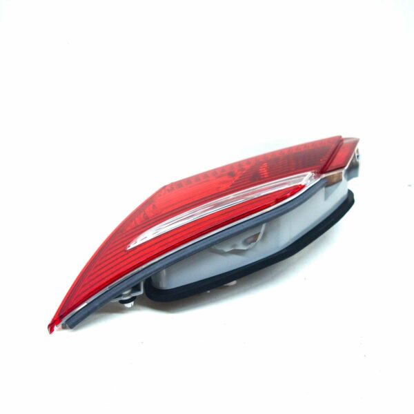 BMW 7 E65 Rear Tailgate Right Taillight 63216938518 6938518 ORIGINAL - Image 3