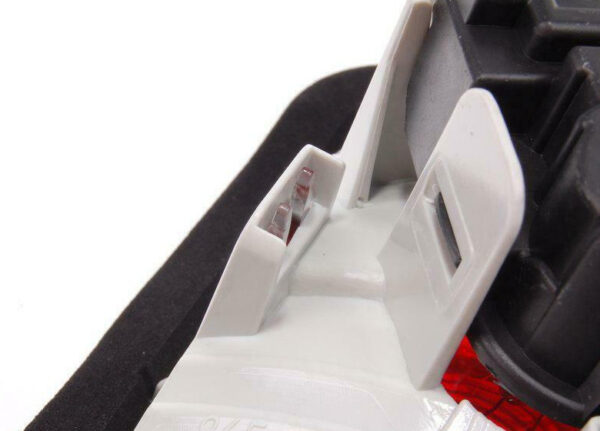 AUDI A4 B7 Rear Left Inner Taillight 8E5945093A ORIGINAL - Image 4