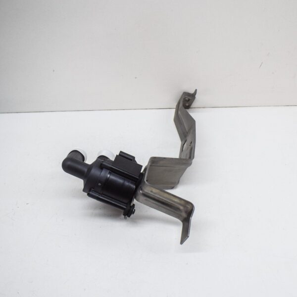 BMW M5 F10 Auxiliary Water Pump 17122284124 2284124 ORIGINAL - Image 3