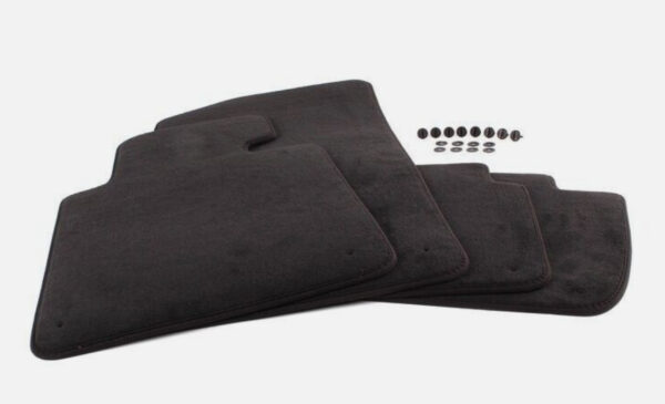 BMW 5 Gran Turismo F07 Floor Mat Set LHD 51477234873 ORIGINAL - Image 2
