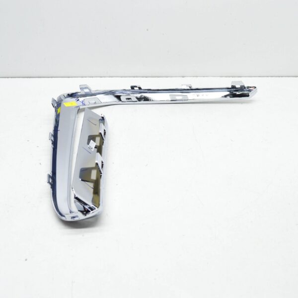 BMW X7 G07 Front Bumper Left Finisher Trim  51118745739 ORIGINAL - Image 2