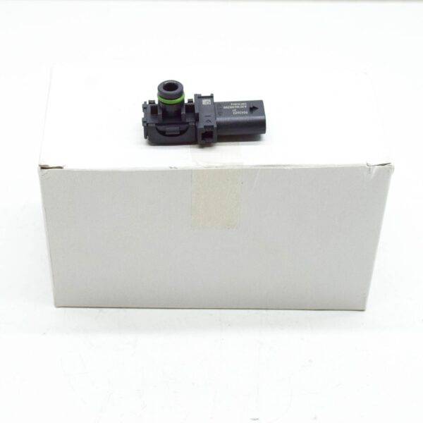 BMW M5 F90 Fuel Tank Breather Valve 13628043682 ORIGINAL