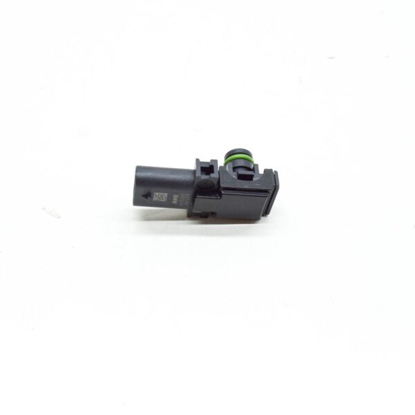 BMW M5 F90 Fuel Tank Breather Valve 13628043682 ORIGINAL - Image 5