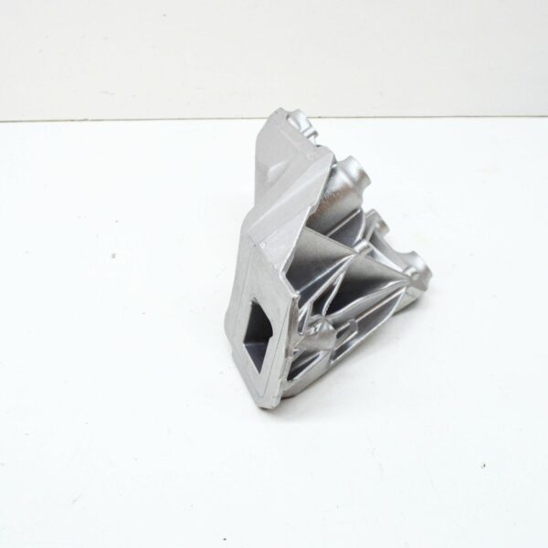 BMW 7 G11 G12 Right Engine Support Bracket 22116871208 ORIGINAL - Image 4