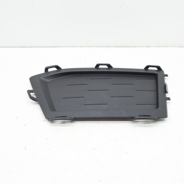 BMW 5 G30 M Front Bumper Right Grille Cover 51118098666 ORIGINAL - Image 2