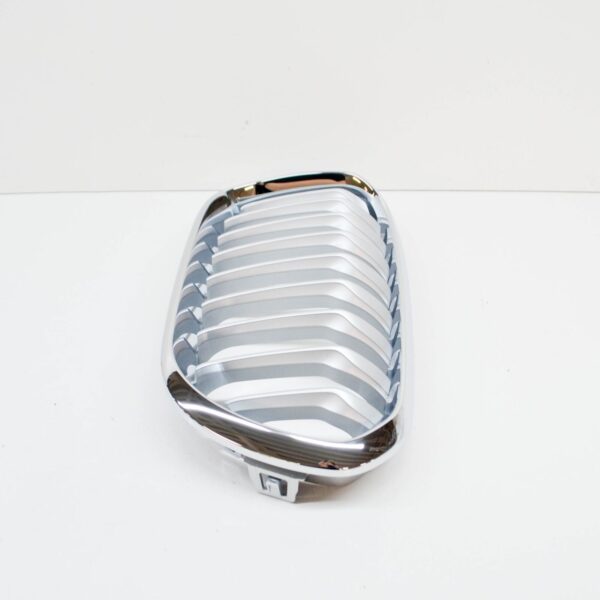 BMW 1 F20 Radiator Left Grille 51137371687 7371687 2015 ORIGINAL - Image 3