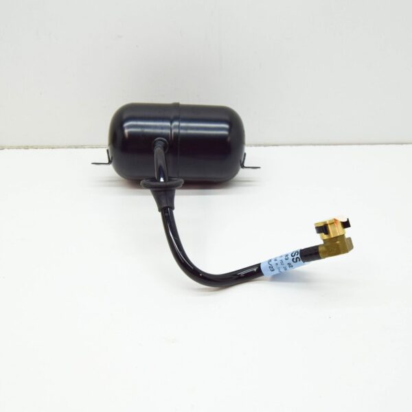 BMW 5 E39 Right Air Reservoir With Pipe 6752288 37126752288 ORIGINAL - Image 3