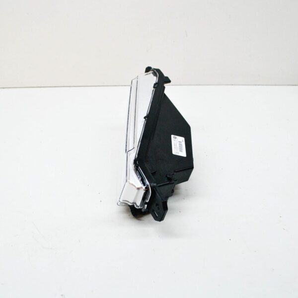 BMW X5 G05 Front Right Fog Light 7406366 63177406366 ORIGINAL - Image 2