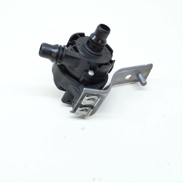 BMW 2 Active Tourer F45 Additional Water Pump 11518643397 ORIGINAL - Image 5