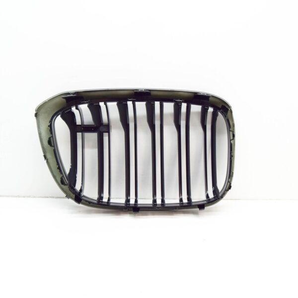 BMW X4 F98 Front Left Radiator Grille 51118098091 ORIGINAL - Image 4