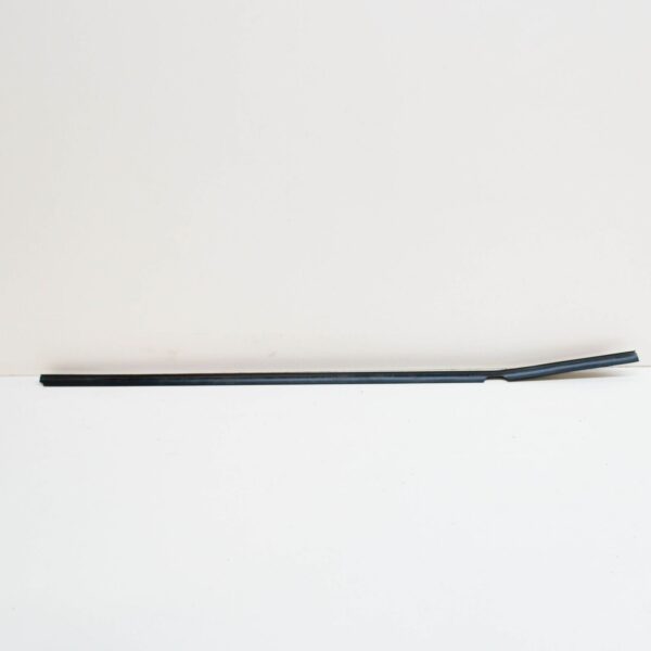 BMW 5 E28 Rear Right Door Outer Weatherstrip 51221864290 ORIGINAL - Image 3