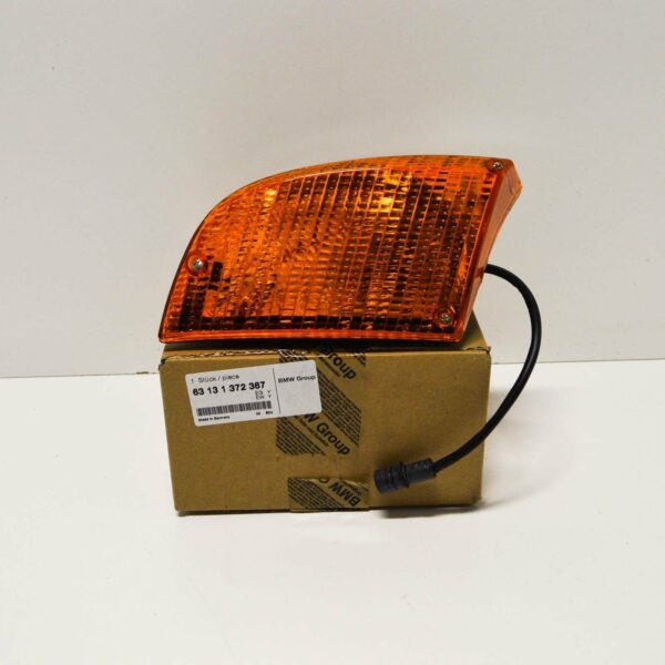 BMW 6 E24 Front Left Flasher Parking Positioning Light 63131372367 ORIGINAL - Image 2