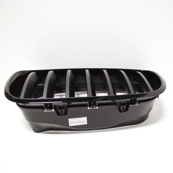 BMW X6 E72 Front Bumper Left Grille Black High Gloss 51712150247 ORIGINAL - Image 3