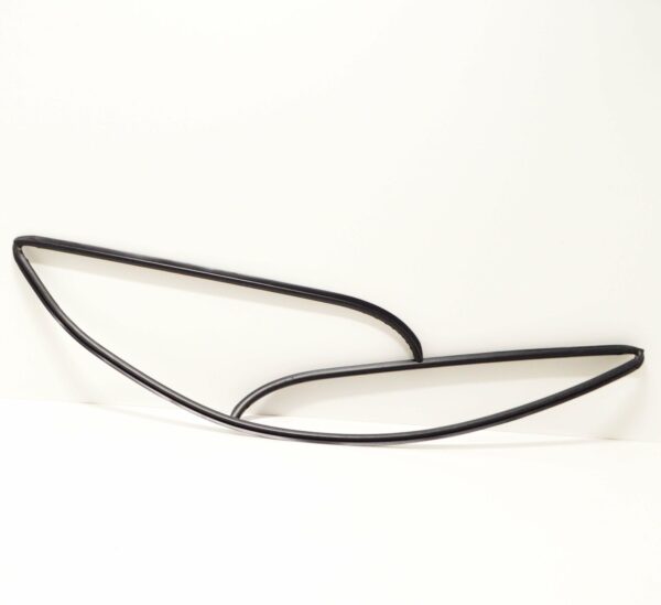 BMW 5 E60 rear upper windshield gasket 51317027916 7027916 new original