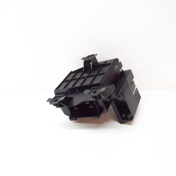 AUDI A3 8V Rear Right Electrical Module Unit Retainer 8V0907471 ORIGINAL - Image 2