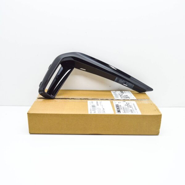 BMW 5 G30 M Aero Front Right Side  Trim 51712431044 ORIGINAL