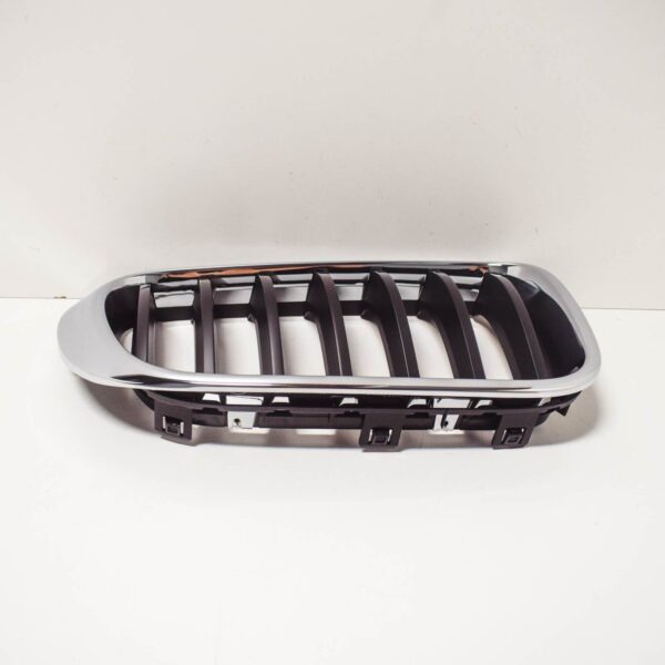 BMW X3 F25 ORIGINAL Front Right Grille 7338572 51117338572 2015