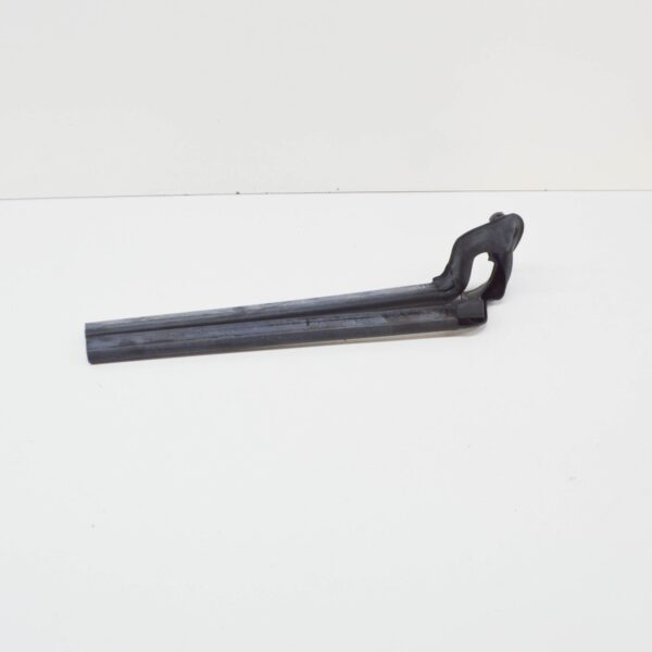 BMW 3 E90 Front Engine Bonnet Seal 51718046965 8046965 ORIGINAL - Image 2