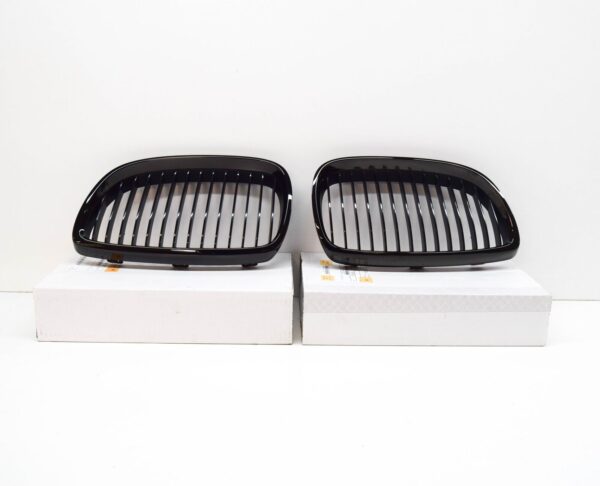 BMW 3 E90 Front Left And Right Bumper Kidney Grille Set 7979350 7979349 NEW