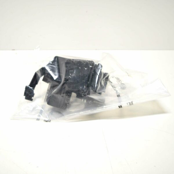 AUDI A8 4N D5 Front Right Bumper  Bracket 4N0807136C ORIGINAL - Image 2