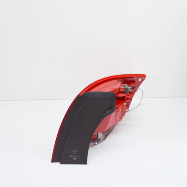 AUDI A4 Cabrio 8H7, B6, 8HE, B7 Rear Left Taillight 8H0945095E ORIGINAL - Image 3