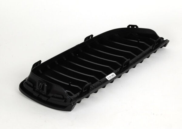 BMW 3 E90 Front Left Radiator M Black Grille 51712151895 ORIGINAL - Image 2