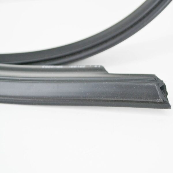 Audi A7 4G Left Side Roof Molding Seal 4G8854543A ORIGINAL - Image 5