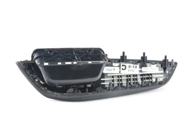BMW X4 F26 Front Left Door Armest 7246397 51417246397 ORIGINAL - Image 2