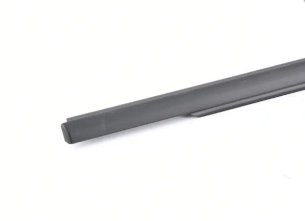 BMW 3 Touring E91 Rear Right Window Well Strip 51357140732 7140732 ORIGINAL - Image 2