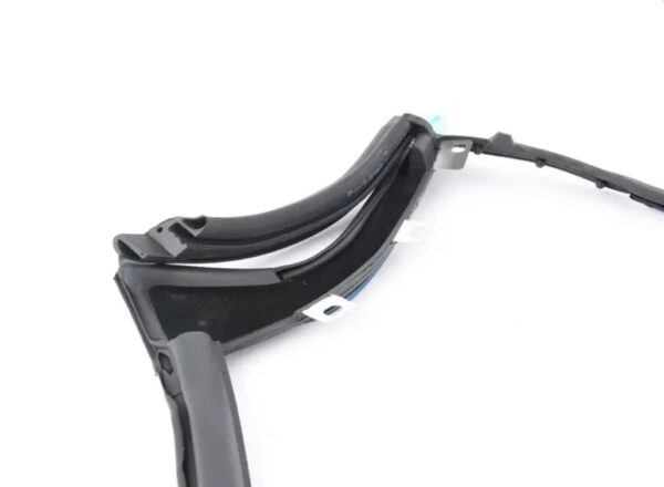 BMW 4 Cabrio F33, F83 Rear Roof Shell Seal 54377415368 7415368 ORIGINAL - Image 2