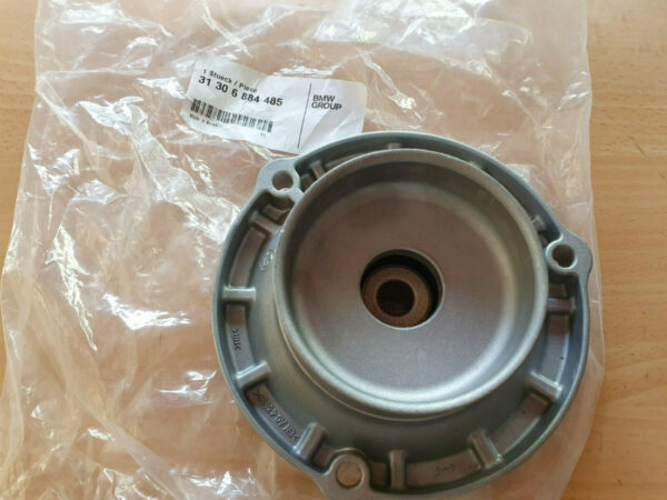BMW 5 G30 Front Spring Strut Mounting Guide Support 31306884485 ORIGINAL