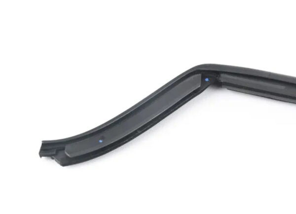 BMW i3 Front Right Exterior Door Channel Cover 7277046 51337277046 ORIGINAL - Image 2