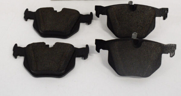 BMW 3 E90 Front Left  Right Brake Pads Kit 34112283865 2283865 ORIGINAL