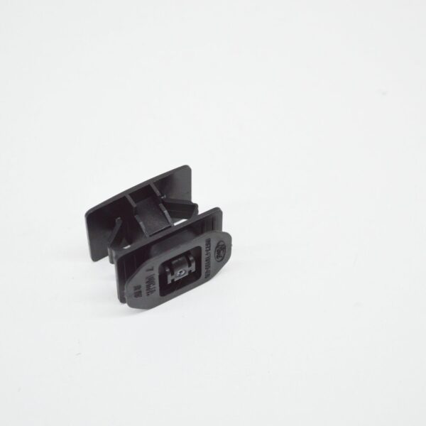 FORD MONDEO MK5 Body Side Panel Lower Moulding Retainer 2451145 ORIGINAL - Image 2