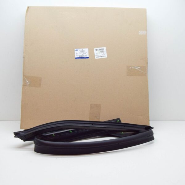 FORD PUMA Body Rocker Panel Left Weatherstrip 2416846 ORIGINAL