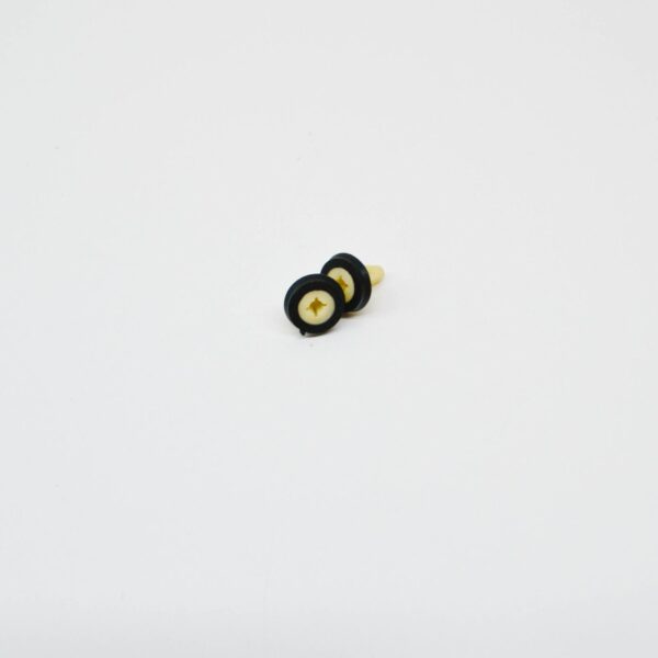 FORD FIESTA MK7 Licence Plate Anti Rattle Pad Insulator Nut 1766938 ORIGINAL - Image 4