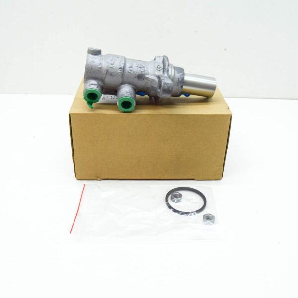 FORD GRAND C-MAX MK2 Brake Master Cylinder RHD 2372573 DV61-2140-JC ORIGINAL