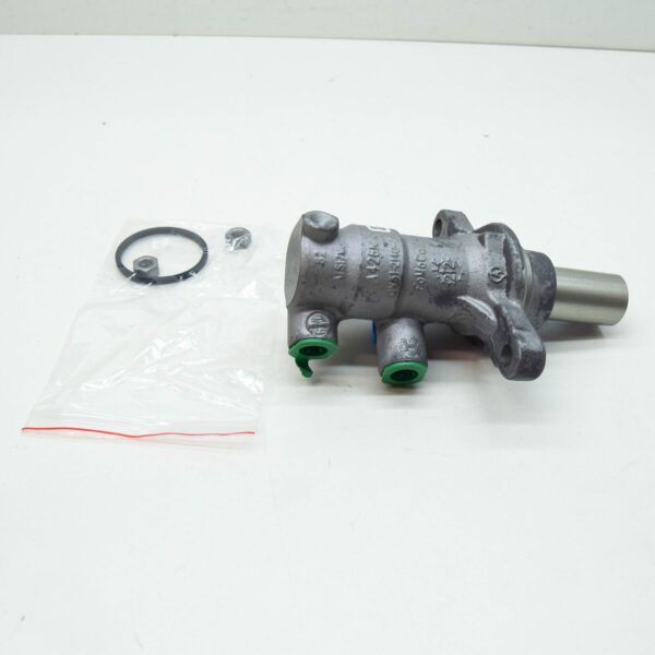 FORD GRAND C-MAX MK2 Brake Master Cylinder RHD 2372573 DV61-2140-JC ORIGINAL - Image 5