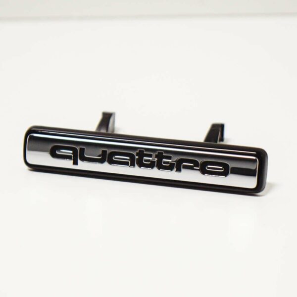 AUDI Q3 8U Front Black-Glossy Quattro Inscription 8U0853736T94 ORIGINAL - Image 2