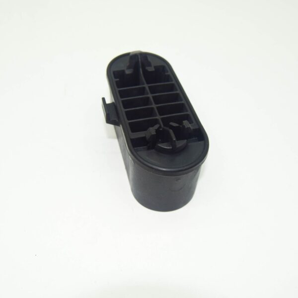 AUDI Q7 4M Rear Jack Socket 4M0802847B ORIGINAL - Image 3