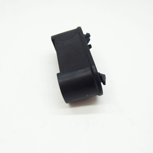AUDI Q7 4M Rear Jack Socket 4M0802847B ORIGINAL - Image 4