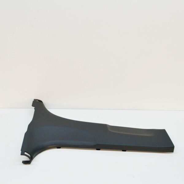 HYUNDAI KONA Right Side Lower B Pillar Trim 85845K4000TRY ORIGINAL - Image 2
