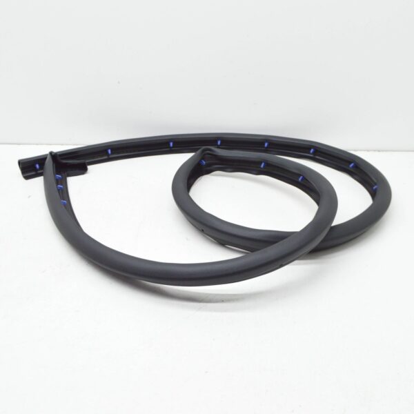 AUDI Q8 4MN Rear Right Seal Panel Strip Seal 4M8833178A ORIGINAL - Image 4
