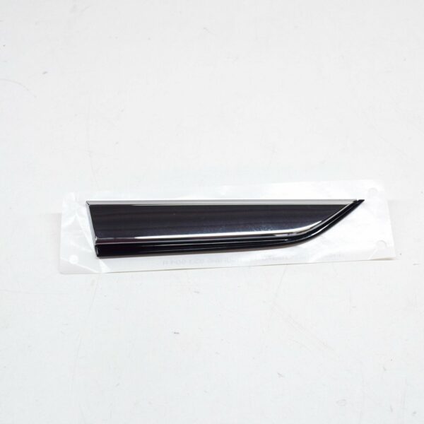 AUDI A5 Convertible 8W6 Front Right Door Chrome Trim 8W6853604APUZ ORIGINAL - Image 3