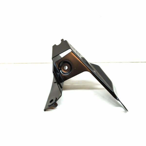 Audi A7 4G Right Brace 4G8821136D GENUINE NEW - Image 2