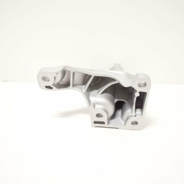 LAND ROVER RANGE ROVER VELAR L560 Engine Bracket Right Side LR090475 ORIGINAL - Image 5
