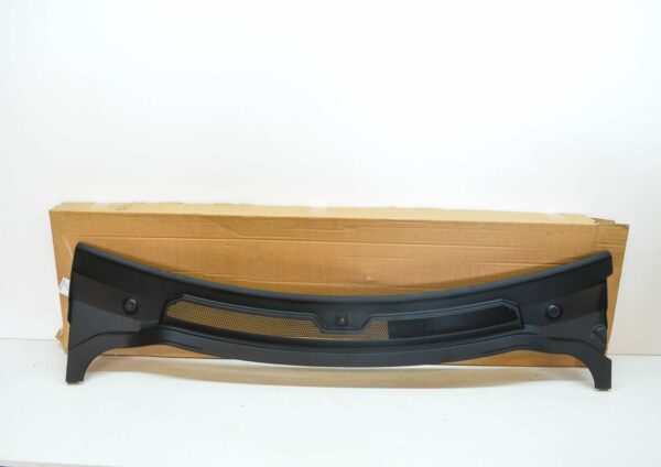 LR DISCOVERY 4 L319 Front Windshield Cowl Top Panel RHD LR096163 ORIGINAL