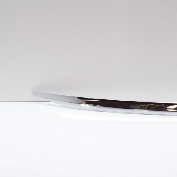 MERCEDES-BENZ E W213 Trunk Lid Trim Strip A2137570000 ORIGINAL - Image 3
