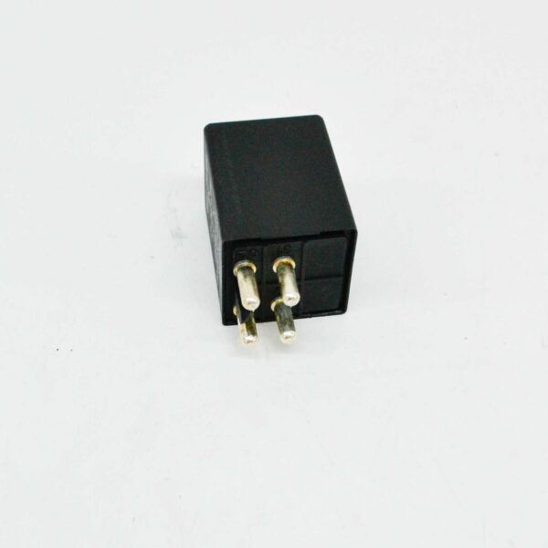MERCEDES-BENZ Saloon W123 Flasher - Turn Signal Relay A0008211063 ORIGINAL - Image 5